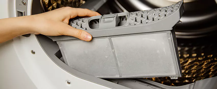Signs Of A Clogged Dryer Lint Trap in Hattiesburg, Mississippi